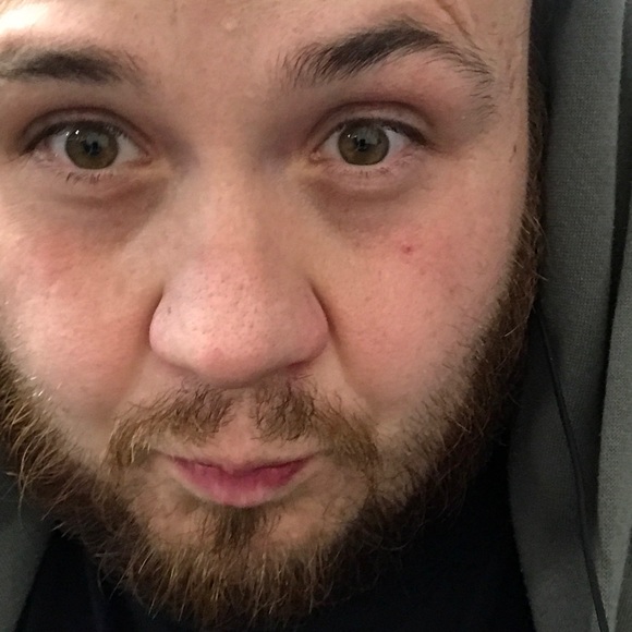 Meet your Posher, Josh - Picture 1 of 1